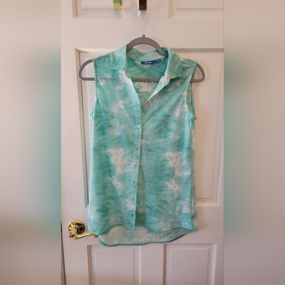 Sleeveless spring/summer tie dye top NWOT